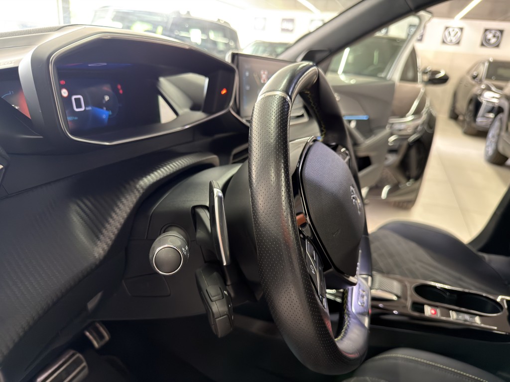 PEUGEOT 2008 1500 BLUEHDI 130 CV EAT8 GT PACK